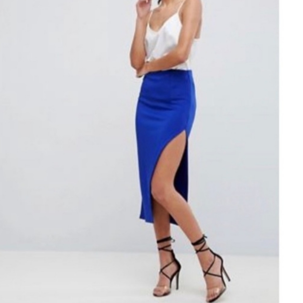 💋 Skirt with High Split